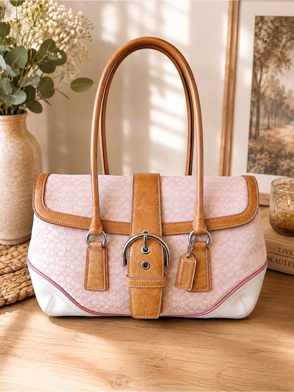 Coach Hamptons SoHo signature flap .